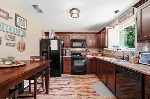 Kitchen - 4325 Glen Forest Dr, Milton, FL 32583 photo 1 of 7