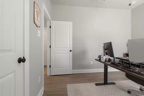 Entry Way - 154 Campfire Cv, Freeport, FL 32439 photo 9 of 12