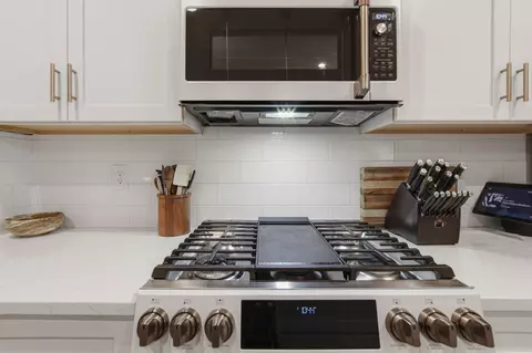 Kitchen - 154 Campfire Cv, Freeport, FL 32439 photo 1 of 7