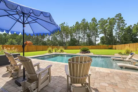 Exterior - 154 Campfire Cv, Freeport, FL 32439 photo 6 of 31