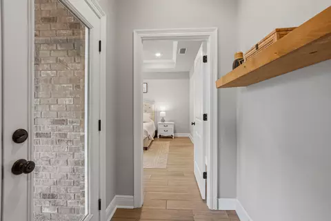 Entry Way - 154 Campfire Cv, Freeport, FL 32439 photo 5 of 12