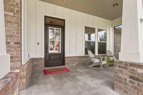 Exterior - 154 Campfire Cv, Freeport, FL 32439 photo 9 of 31