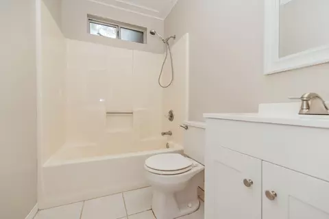 Bath - 107 Kipling Dr, Crestview, FL 32539 photo 4 of 4