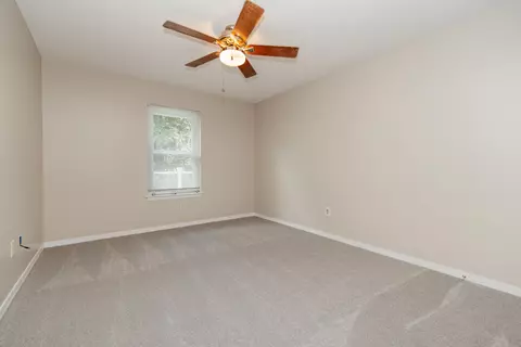 Bedroom - 107 Kipling Dr, Crestview, FL 32539 photo 5 of 6