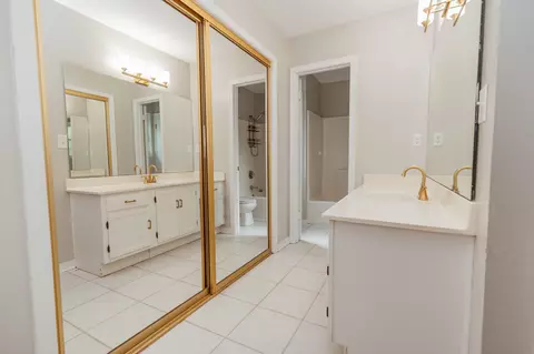 Bath - 107 Kipling Dr, Crestview, FL 32539 photo 1 of 4