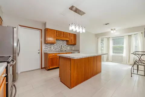 Kitchen - 107 Kipling Dr, Crestview, FL 32539 photo 1 of 2
