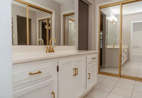 Bath - 107 Kipling Dr, Crestview, FL 32539 photo 3 of 4