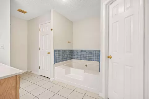 Bath - 101 Conquest Ave, Crestview, FL 32536 photo 5 of 5