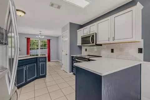 Kitchen - 101 Conquest Ave, Crestview, FL 32536 photo 1 of 6