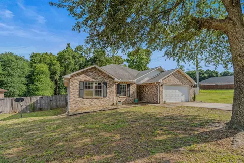 Exterior - 101 Conquest Ave, Crestview, FL 32536 photo 5 of 6