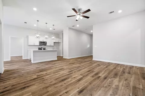 Living - 1018 Rin Ct, Milton, FL 32583 photo 3 of 4