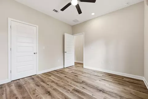 Bedroom - 1018 Rin Ct, Milton, FL 32583 photo 4 of 5