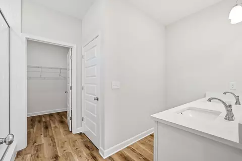 Entry Way - 1018 Rin Ct, Milton, FL 32583 photo 8 of 10