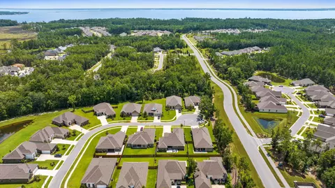 View/Area - 148 Flora Ln, Freeport, FL 32439 photo 5 of 8