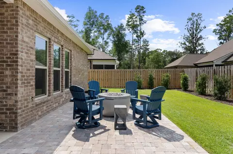 Exterior - 148 Flora Ln, Freeport, FL 32439 photo 4 of 7