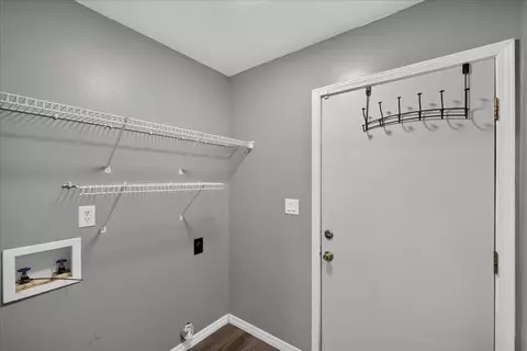 Other - 326 Lakeview Dr, Crestview, FL 32536 photo 4 of 5