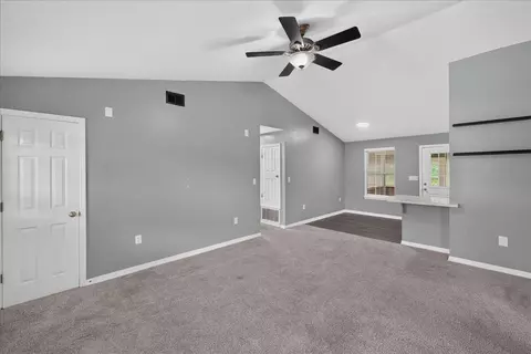 Living - 326 Lakeview Dr, Crestview, FL 32536 photo 2 of 4