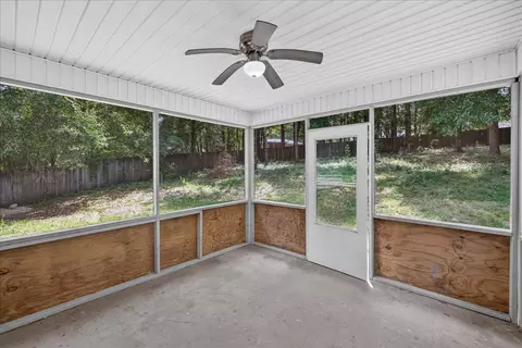 Exterior - 326 Lakeview Dr, Crestview, FL 32536 photo 7 of 7