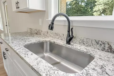 Kitchen - 5498 Goodwin Rd, Crestview, FL 32539 photo 8 of 8