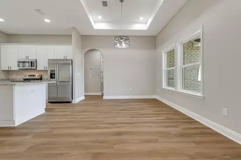 Living - 5498 Goodwin Rd, Crestview, FL 32539 photo 1 of 2