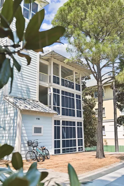 1785 E Western Lake Hwy # 101, Santa Rosa Beach, FL 32459