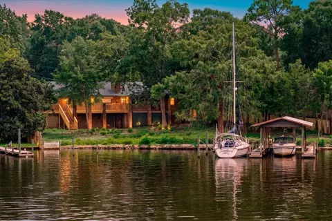 212 White St, Niceville, FL 32578