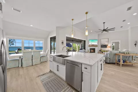 Kitchen - 229 Crest Dr, Miramar Beach, FL 32550 photo 4 of 8