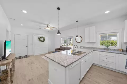 Kitchen - 229 Crest Dr, Miramar Beach, FL 32550 photo 7 of 8