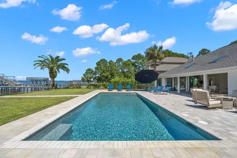 Exterior - 229 Crest Dr, Miramar Beach, FL 32550 photo 12 of 20