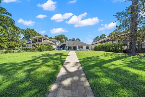 Exterior - 229 Crest Dr, Miramar Beach, FL 32550 photo 17 of 20