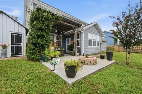 Exterior - 416 Peoria Blvd, Crestview, FL 32536 photo 7 of 9