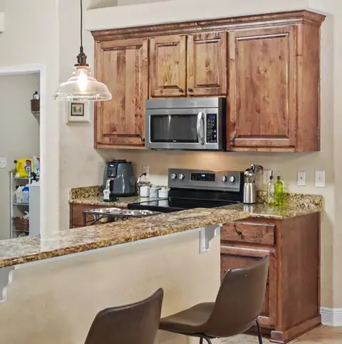 Kitchen - 2606 Butterfly Aly, Crestview, FL 32536 photo 3 of 4