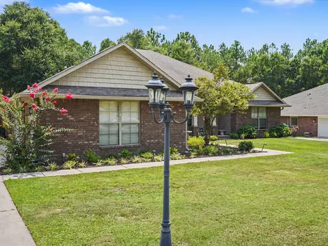 Exterior - 2606 Butterfly Aly, Crestview, FL 32536 photo 6 of 22