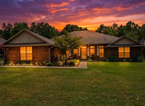 Exterior - 2606 Butterfly Aly, Crestview, FL 32536 photo 3 of 22