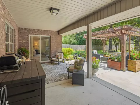Exterior - 2606 Butterfly Aly, Crestview, FL 32536 photo 10 of 22