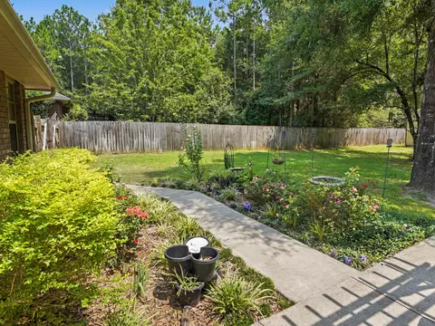 Exterior - 2606 Butterfly Aly, Crestview, FL 32536 photo 21 of 22