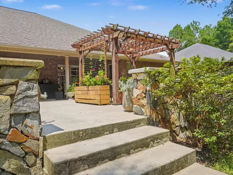 Exterior - 2606 Butterfly Aly, Crestview, FL 32536 photo 17 of 22