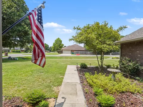 Exterior - 2606 Butterfly Aly, Crestview, FL 32536 photo 7 of 22