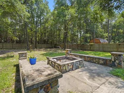 Exterior - 2606 Butterfly Aly, Crestview, FL 32536 photo 19 of 22