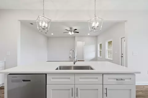 Kitchen - 6124 Mildreds Way, Crestview, FL 32539 photo 3 of 4