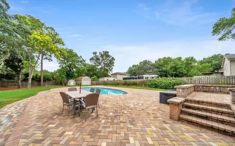 Exterior - 536 Benning Dr, Destin, FL 32541 photo 6 of 8