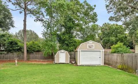 Exterior - 536 Benning Dr, Destin, FL 32541 photo 8 of 8