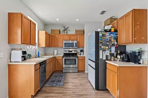 Kitchen - 520 Boulder St, Crestview, FL 32536 photo 1 of 7