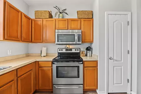 Kitchen - 520 Boulder St, Crestview, FL 32536 photo 7 of 7