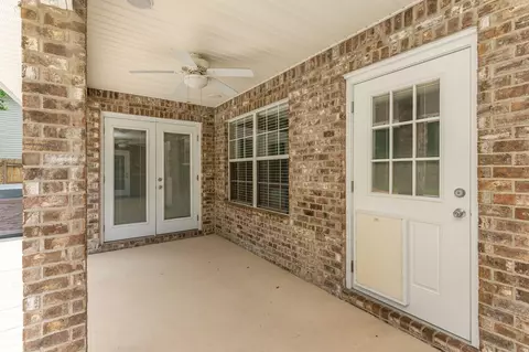 Exterior - 307 Gauntlet Dr, Crestview, FL 32539 photo 6 of 15