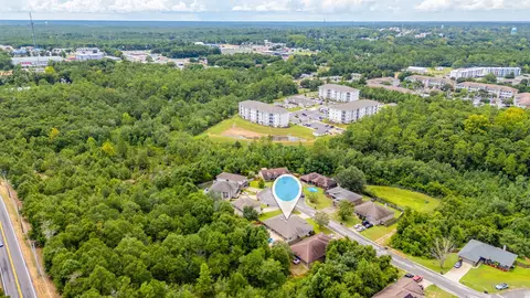 View/Area - 307 Gauntlet Dr, Crestview, FL 32539 photo 3 of 4