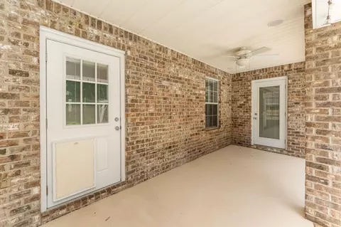 Exterior - 307 Gauntlet Dr, Crestview, FL 32539 photo 5 of 15