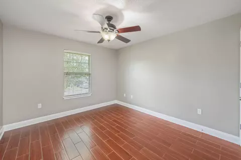 Bedroom - 307 Gauntlet Dr, Crestview, FL 32539 photo 4 of 5