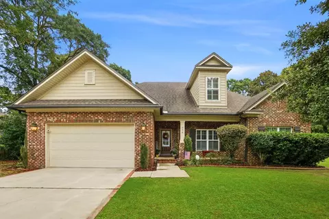638 NE Country Club Ave, Fort Walton Beach, FL 32547