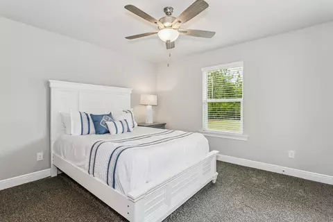 Bedroom - 6617 Prosperity Ln, Milton, FL 32570 photo 4 of 9